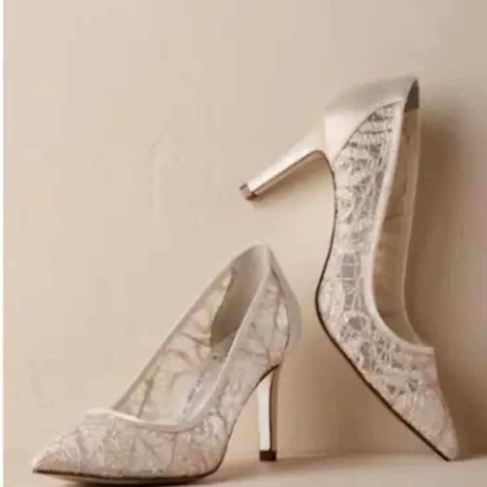 Adrianna Papell Cream Lace Heels